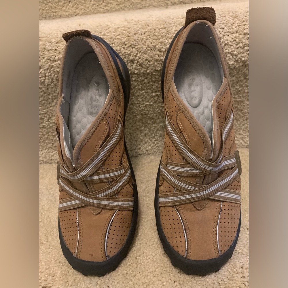 Privo by Clark slip on shoes